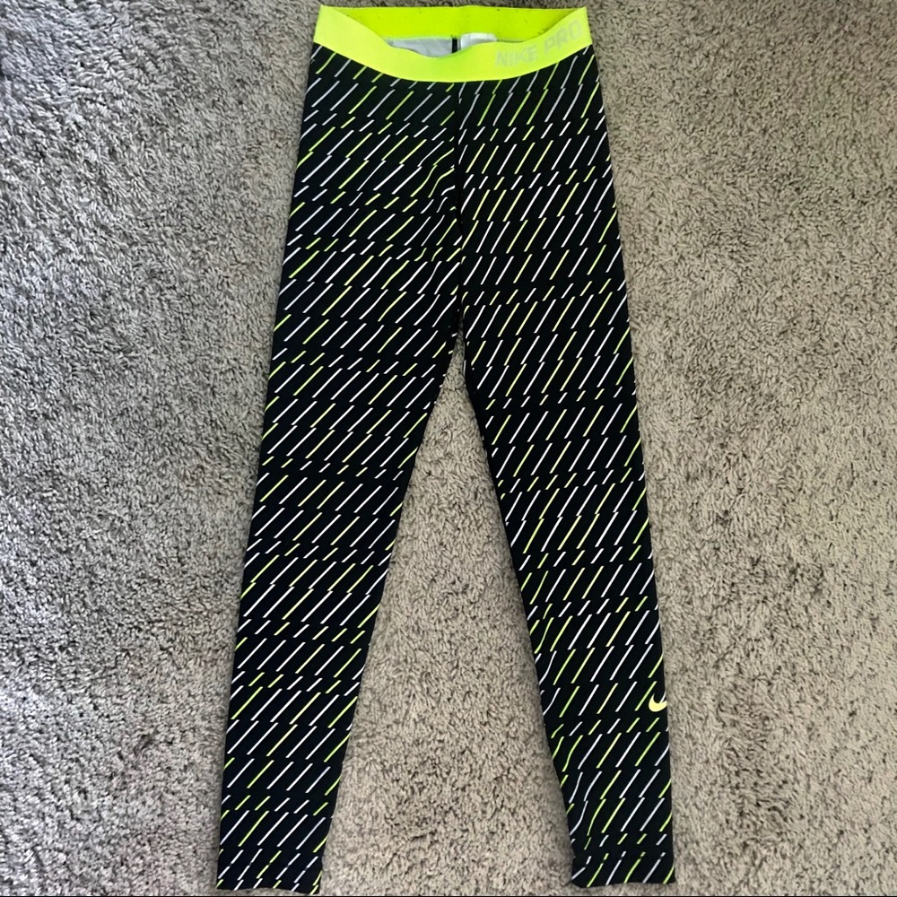 NIKE PRO full length athletic running tights